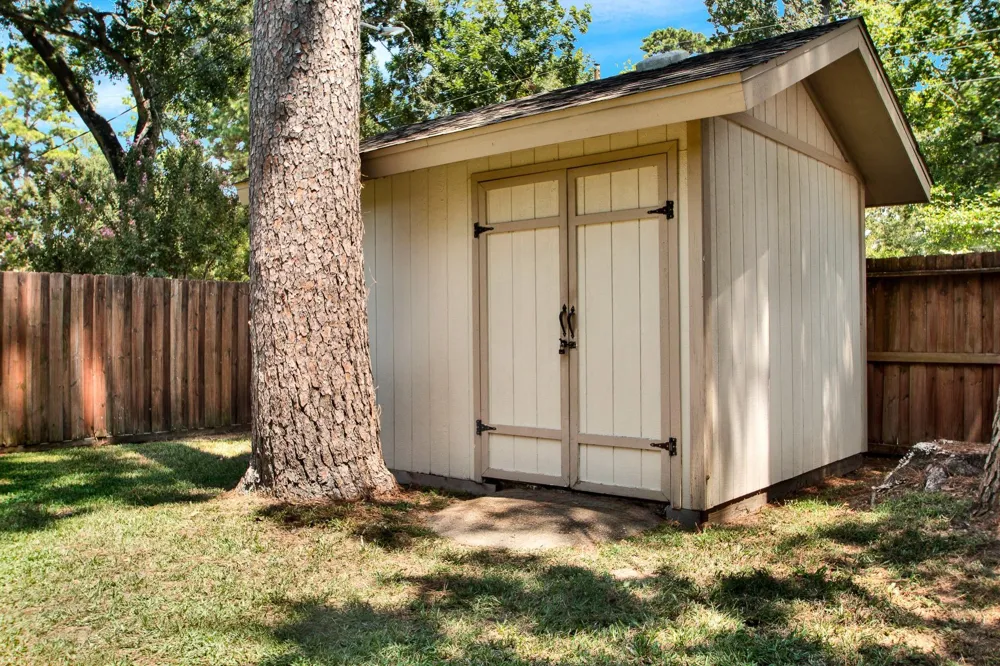 12102 Oak Bluff Drive Houston, TX 77070