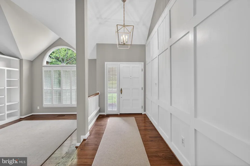 6 NEARFIELD ROAD Lutherville Timonium, MD 21093