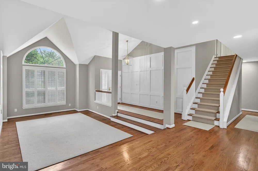 6 NEARFIELD ROAD Lutherville Timonium, MD 21093