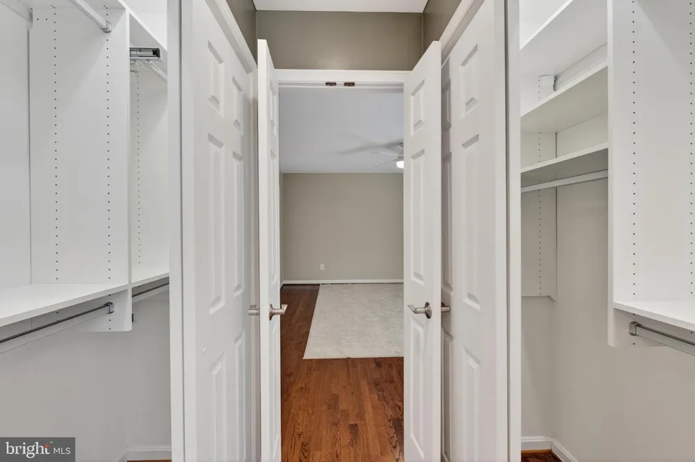 6 NEARFIELD ROAD Lutherville Timonium, MD 21093