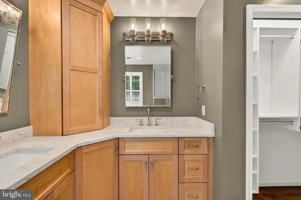 6 NEARFIELD ROAD Lutherville Timonium, MD 21093