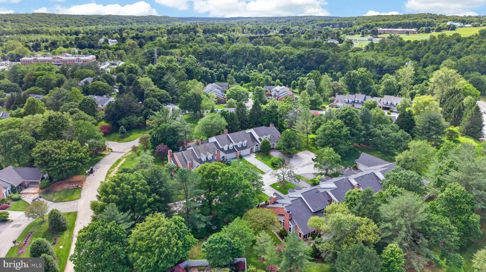 6 NEARFIELD ROAD Lutherville Timonium, MD 21093