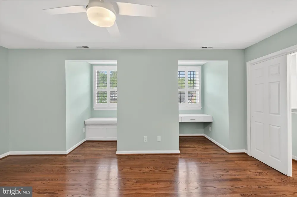 6 NEARFIELD ROAD Lutherville Timonium, MD 21093