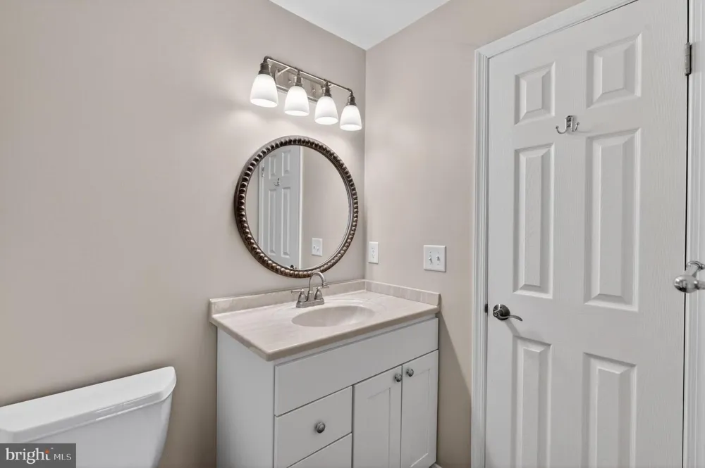 6 NEARFIELD ROAD Lutherville Timonium, MD 21093