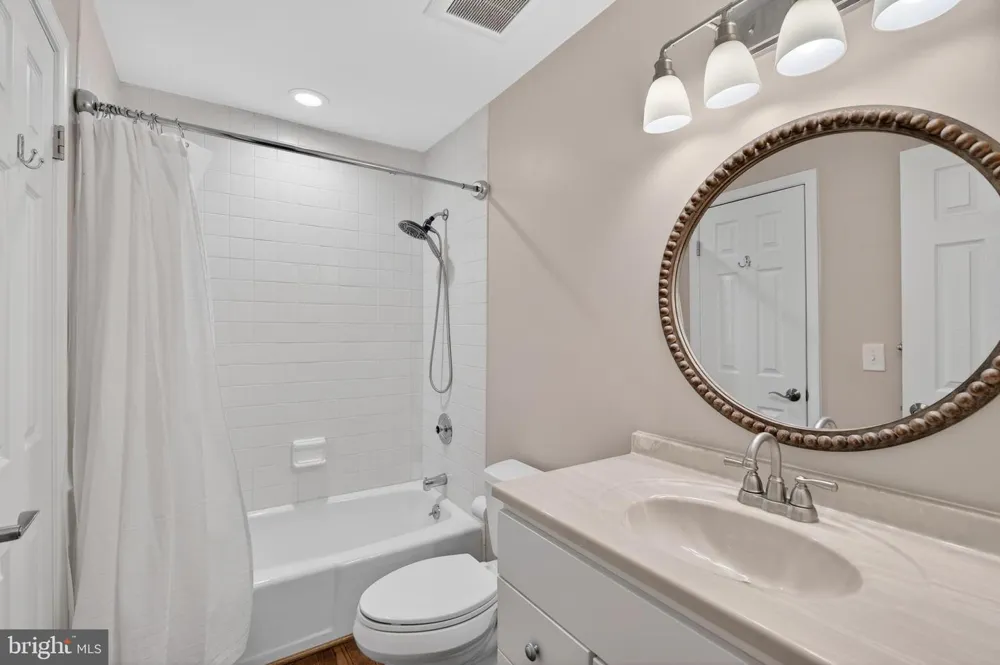 6 NEARFIELD ROAD Lutherville Timonium, MD 21093