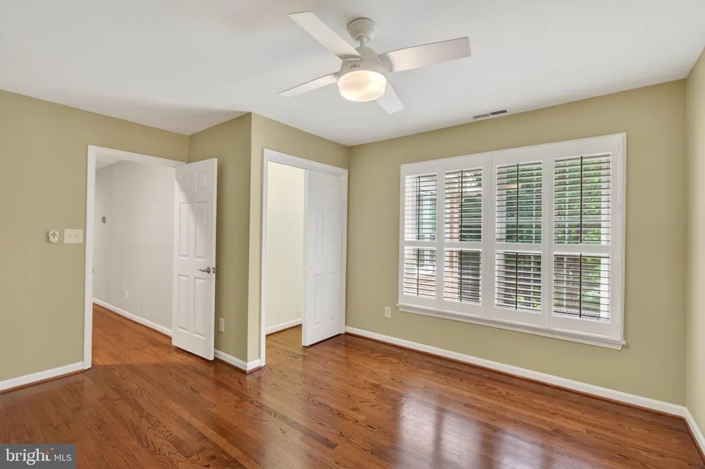 6 NEARFIELD ROAD Lutherville Timonium, MD 21093