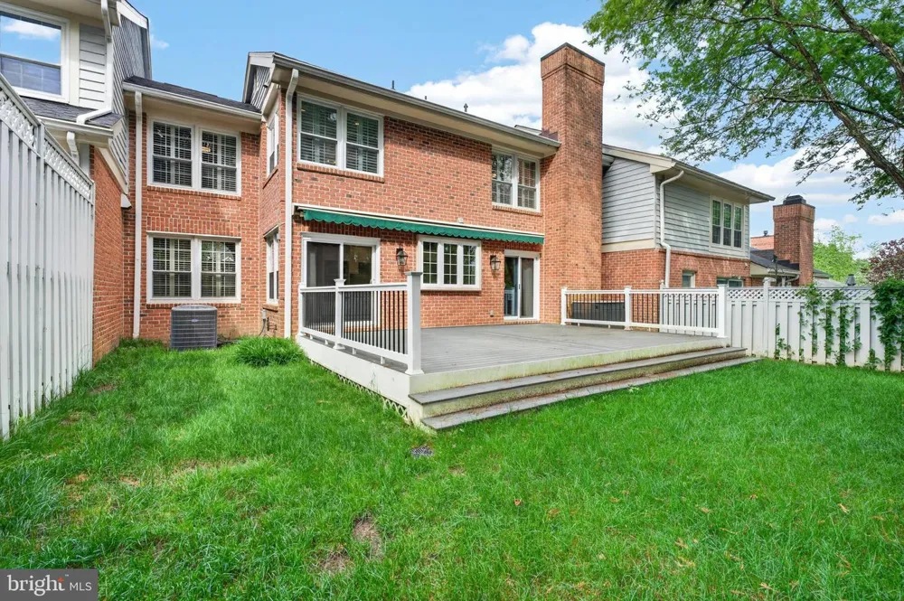 6 NEARFIELD ROAD Lutherville Timonium, MD 21093