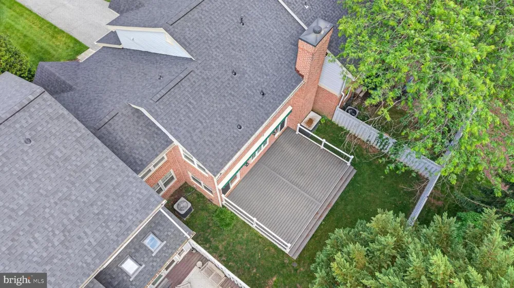6 NEARFIELD ROAD Lutherville Timonium, MD 21093