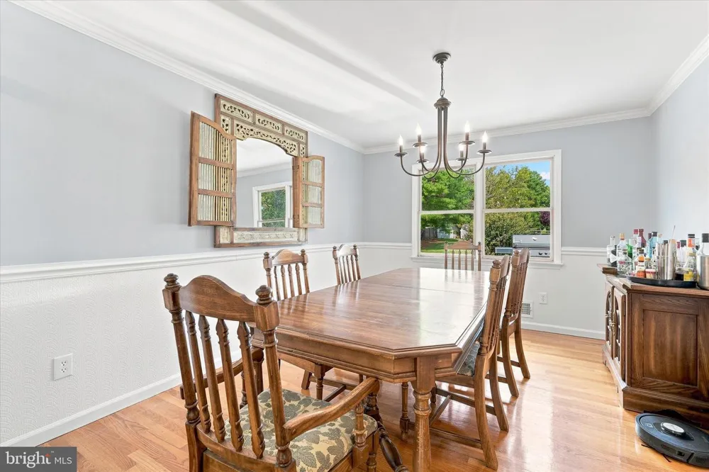 264 BEACHVIEW AVENUE Manahawkin, NJ 08050