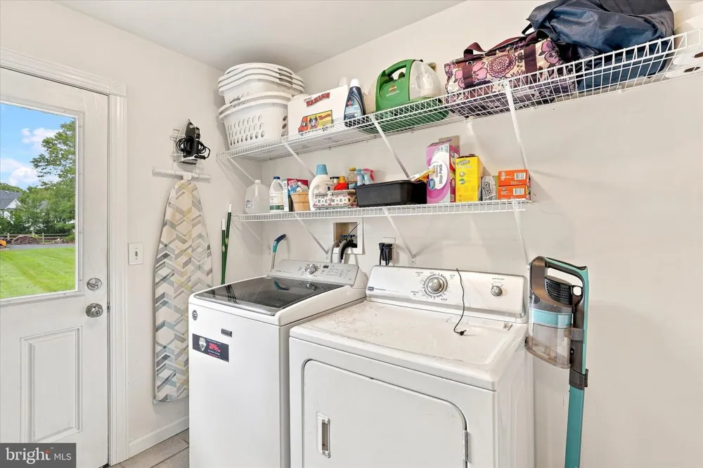264 BEACHVIEW AVENUE Manahawkin, NJ 08050