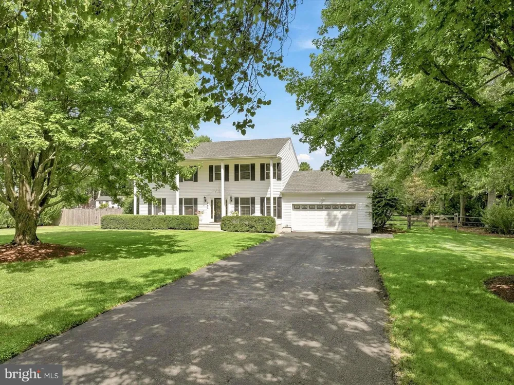 264 BEACHVIEW AVENUE Manahawkin, NJ 08050