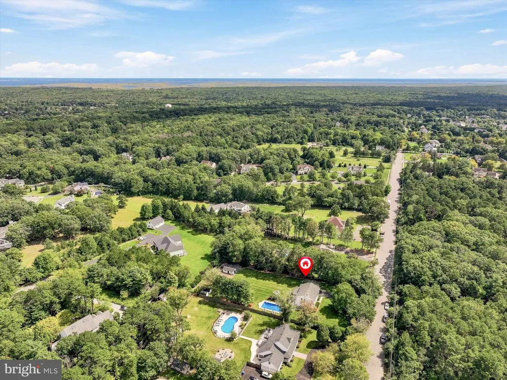 264 BEACHVIEW AVENUE Manahawkin, NJ 08050