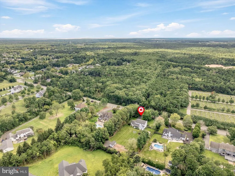 264 BEACHVIEW AVENUE Manahawkin, NJ 08050