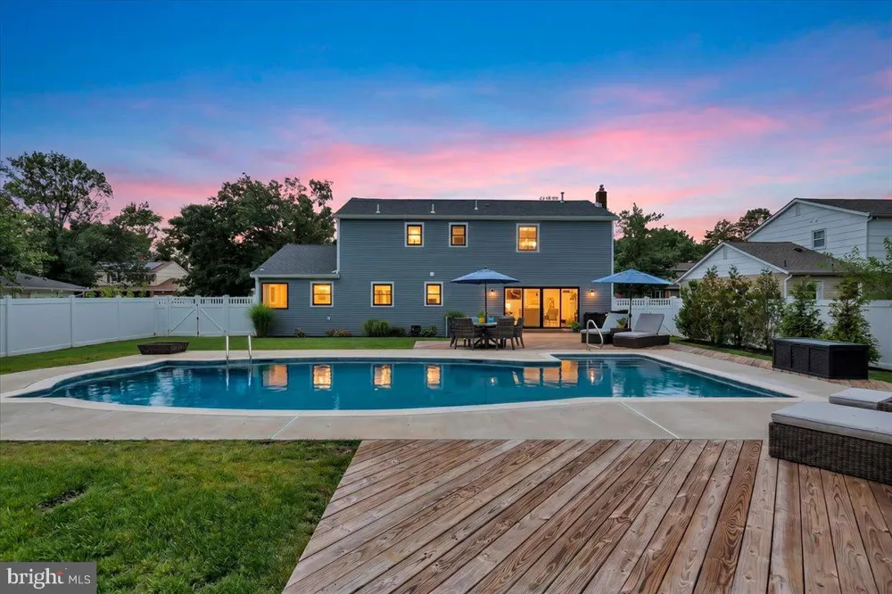 430 HIALEAH DRIVE Cherry Hill, NJ 08002