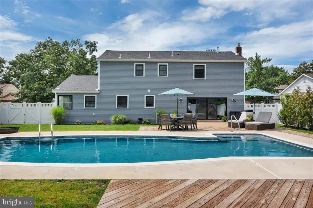430 HIALEAH DRIVE Cherry Hill, NJ 08002