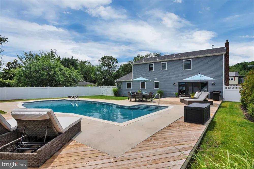 430 HIALEAH DRIVE Cherry Hill, NJ 08002