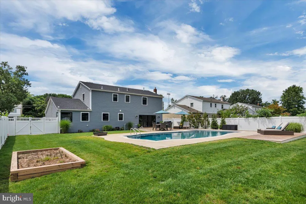 430 HIALEAH DRIVE Cherry Hill, NJ 08002
