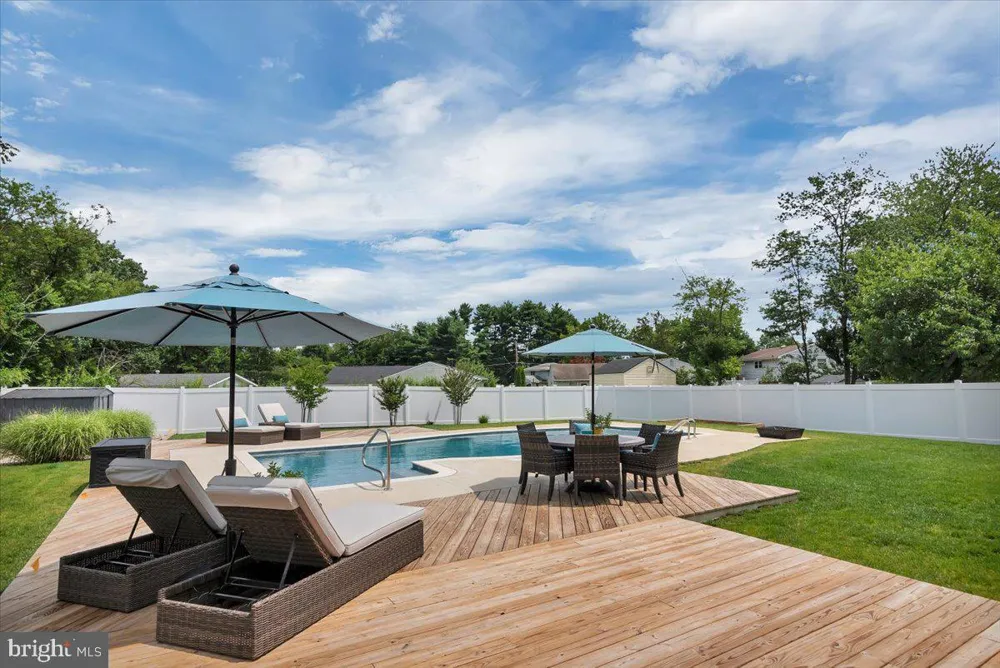 430 HIALEAH DRIVE Cherry Hill, NJ 08002