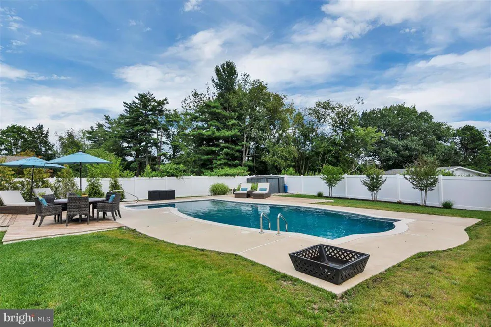 430 HIALEAH DRIVE Cherry Hill, NJ 08002