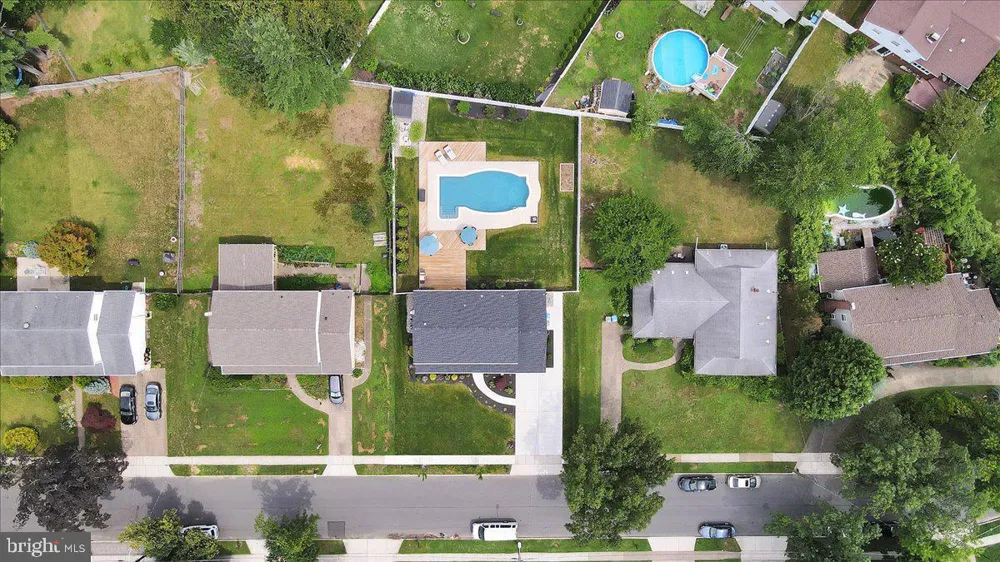430 HIALEAH DRIVE Cherry Hill, NJ 08002