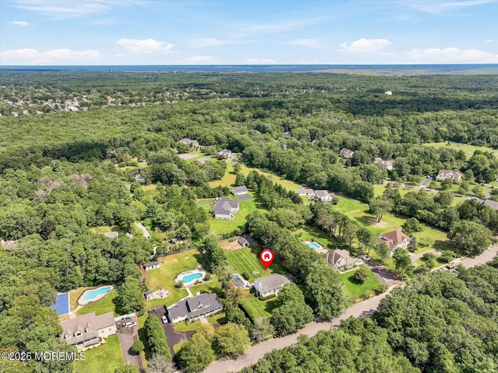 264 Beachview Avenue Manahawkin, NJ 08050