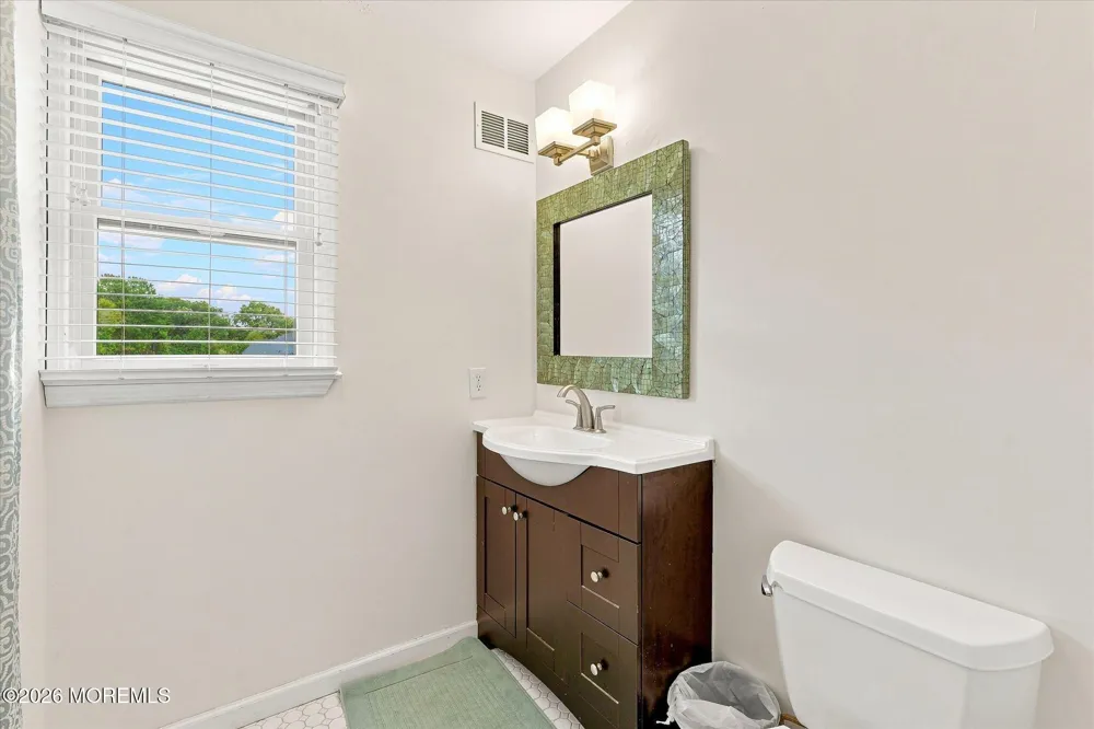 264 Beachview Avenue Manahawkin, NJ 08050