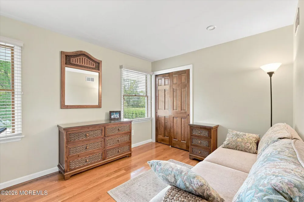 264 Beachview Avenue Manahawkin, NJ 08050