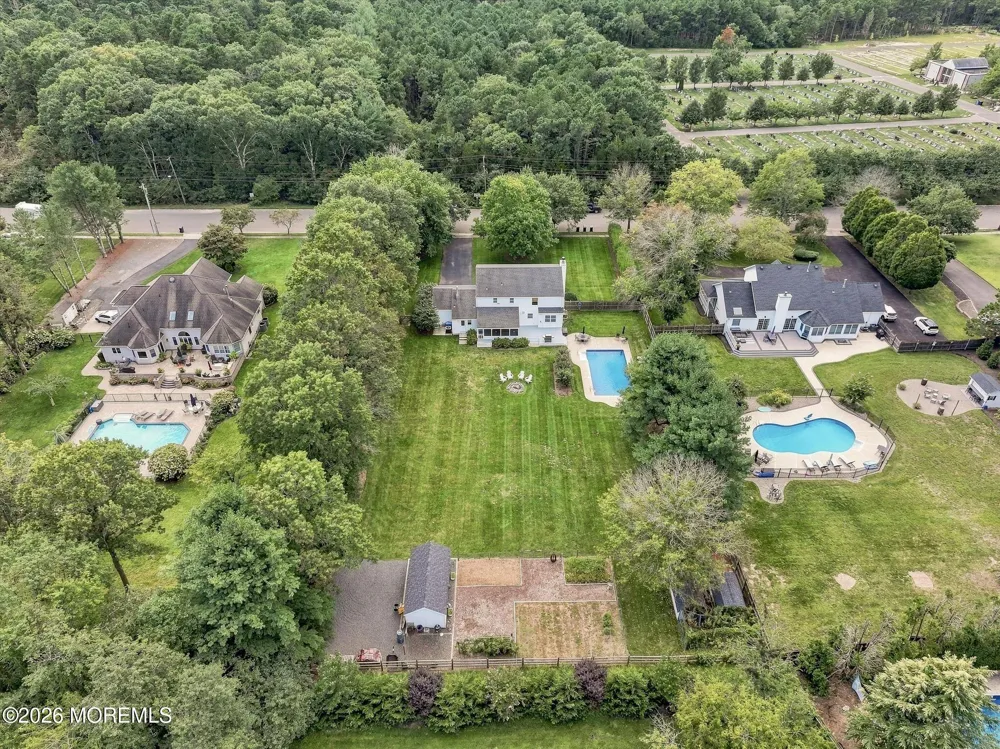 264 Beachview Avenue Manahawkin, NJ 08050