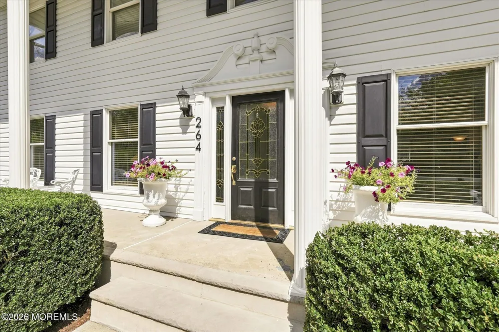 264 Beachview Avenue Manahawkin, NJ 08050