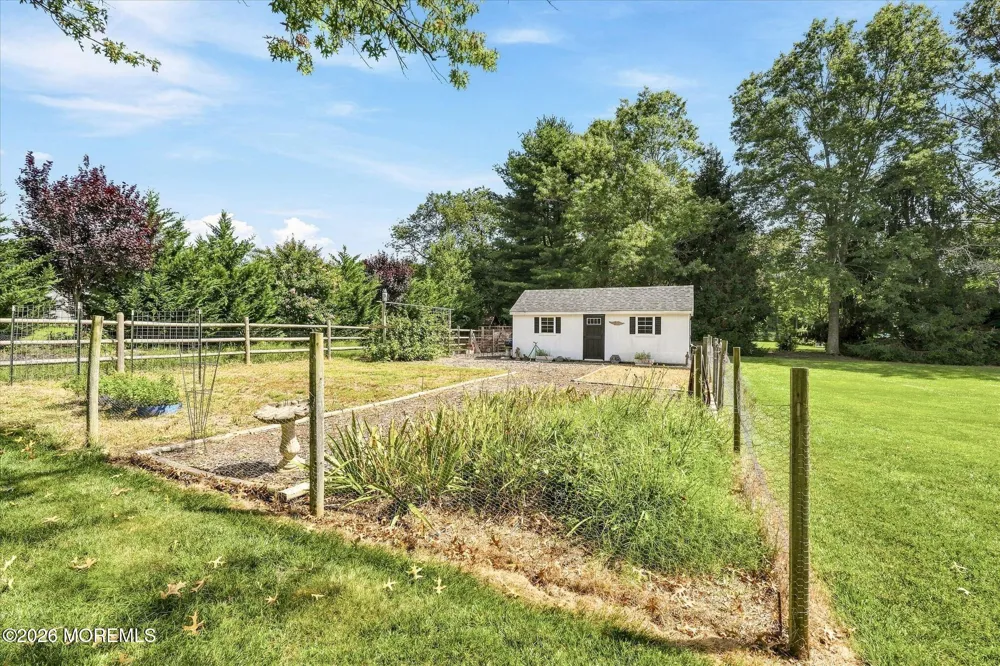 264 Beachview Avenue Manahawkin, NJ 08050