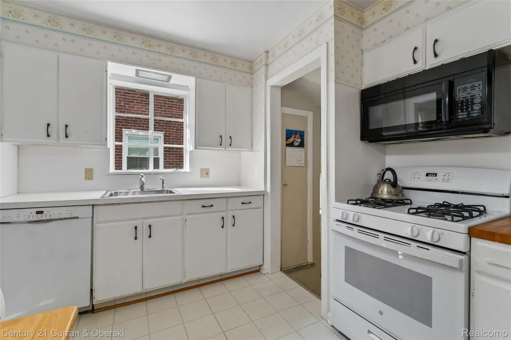 1723 Franklin Street Dearborn City, MI 48128