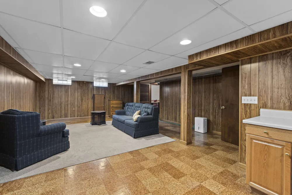 8921 Ardel Drive Sterling Heights City, MI 48314