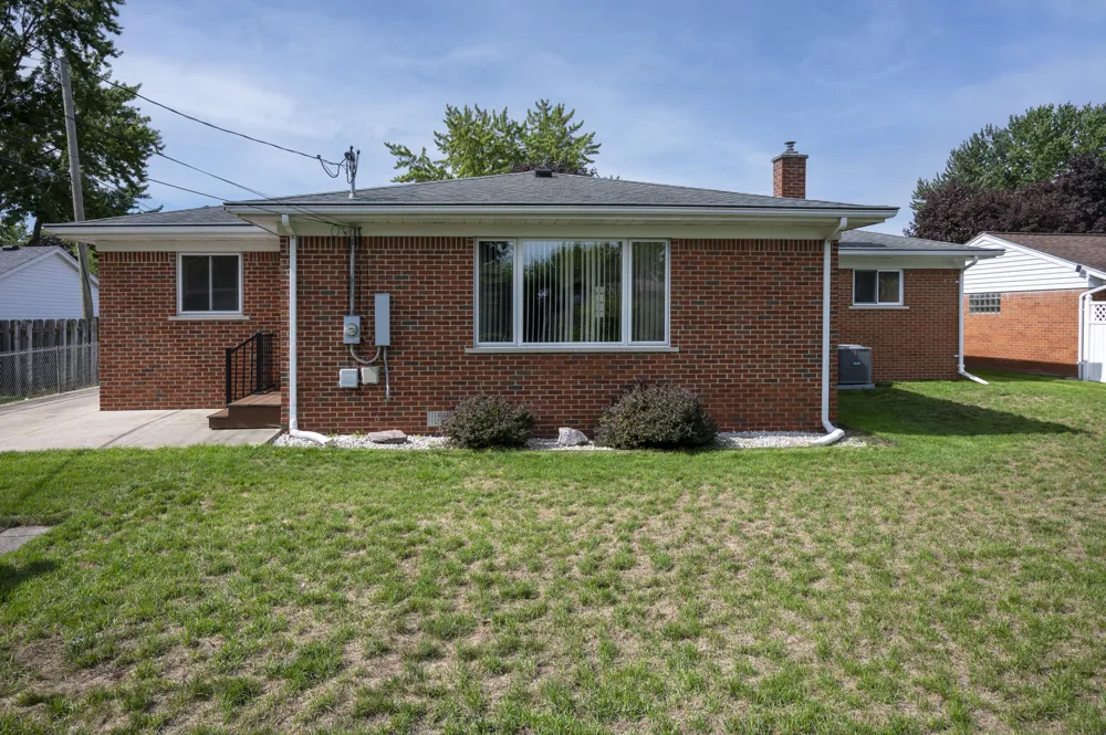 8921 Ardel Drive Sterling Heights City, MI 48314