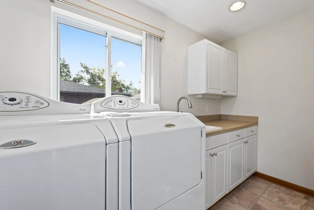 8921 Ardel Drive Sterling Heights City, MI 48314
