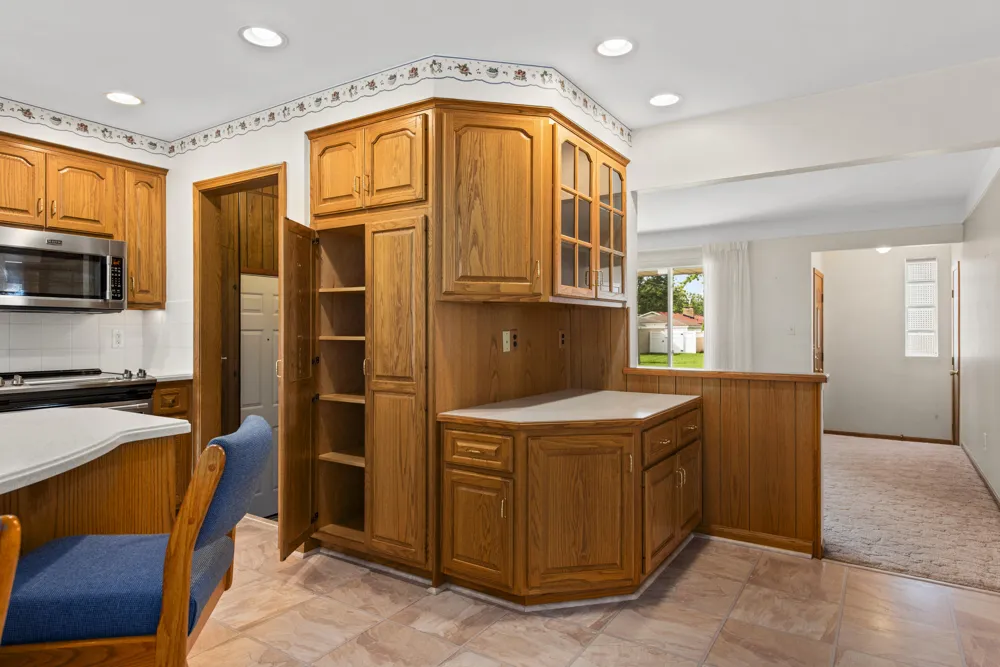 8921 Ardel Drive Sterling Heights City, MI 48314