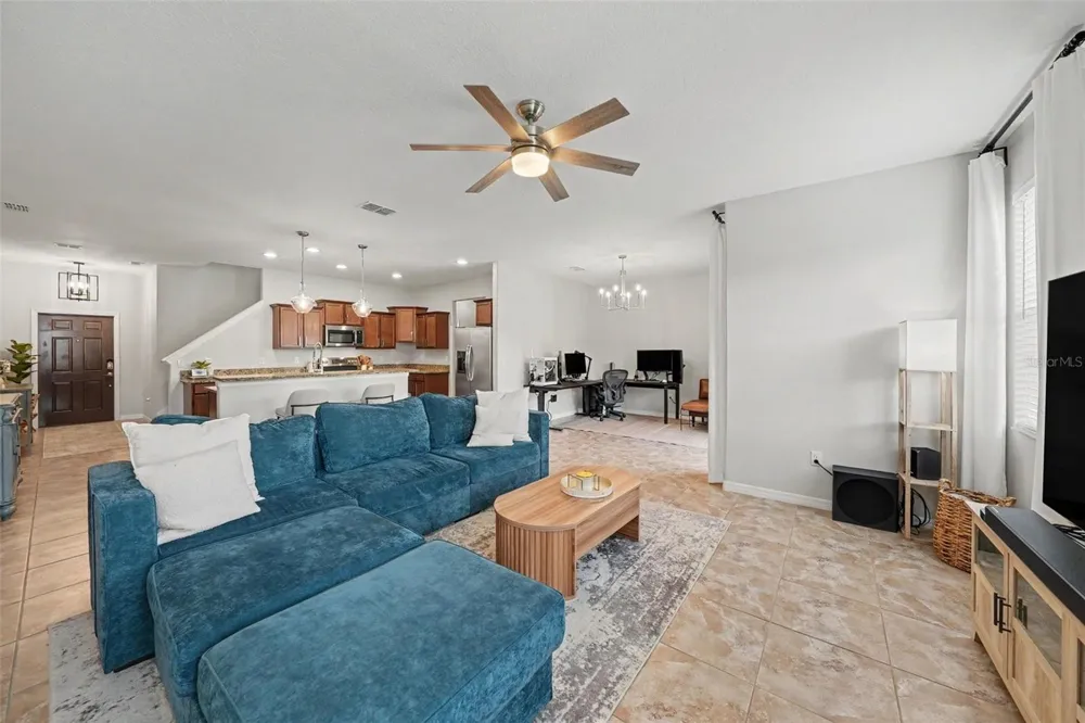 8604 FIDDLELEAF COURT Tampa, FL 33647