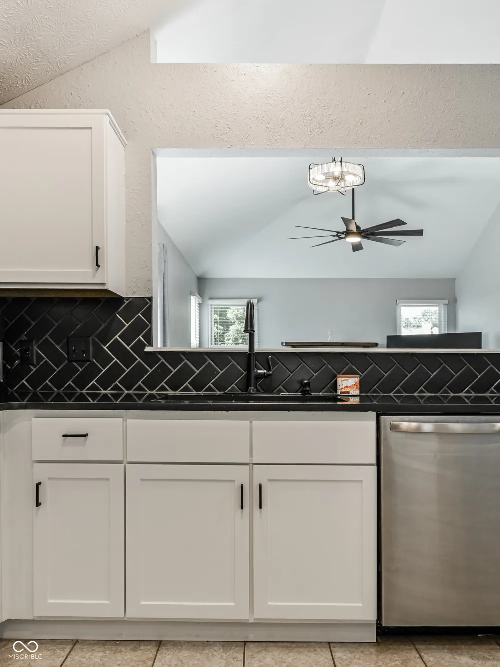 9516 Aberdare Drive Indianapolis, IN 46250