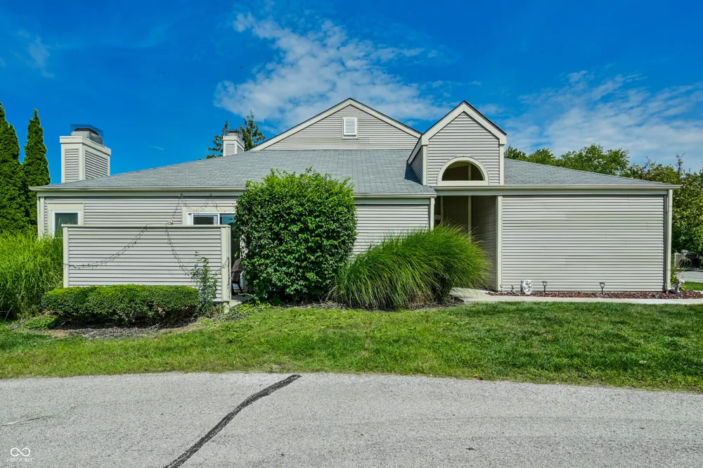 9516 Aberdare Drive Indianapolis, IN 46250
