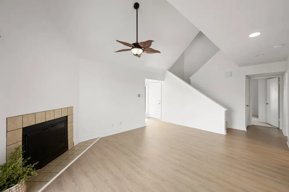 2918 Ranch Road 620 #B112 Austin, TX 78734