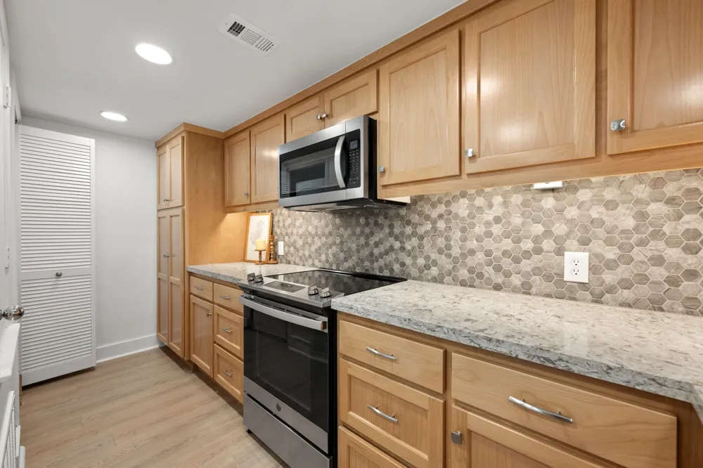 2918 Ranch Road 620 #B112 Austin, TX 78734