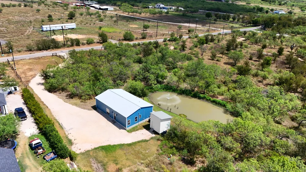 4001 Barth Road Lockhart, TX 78644