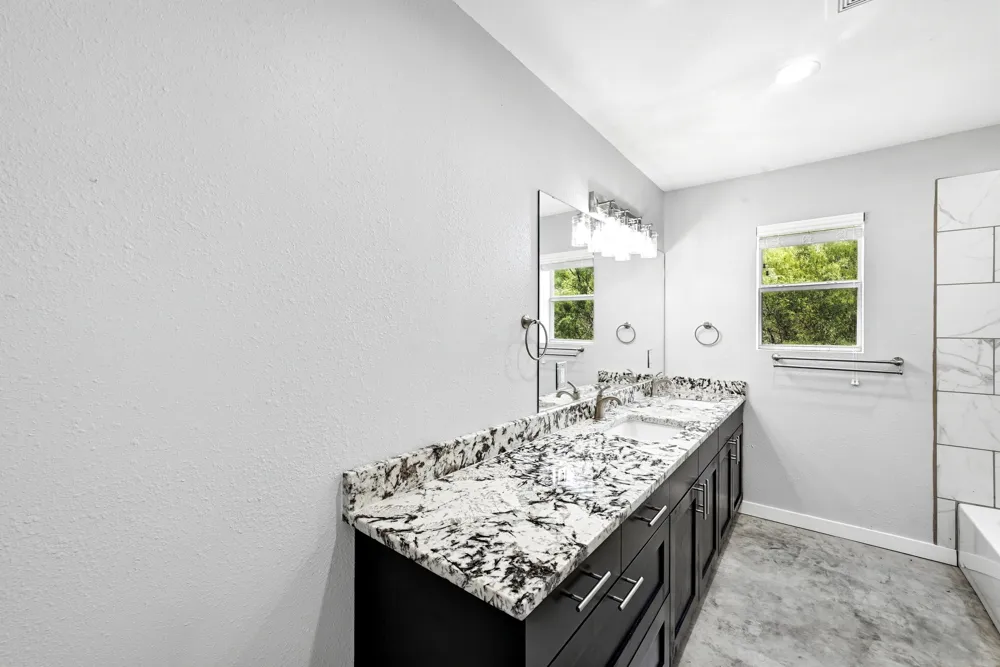 4001 Barth Road Lockhart, TX 78644