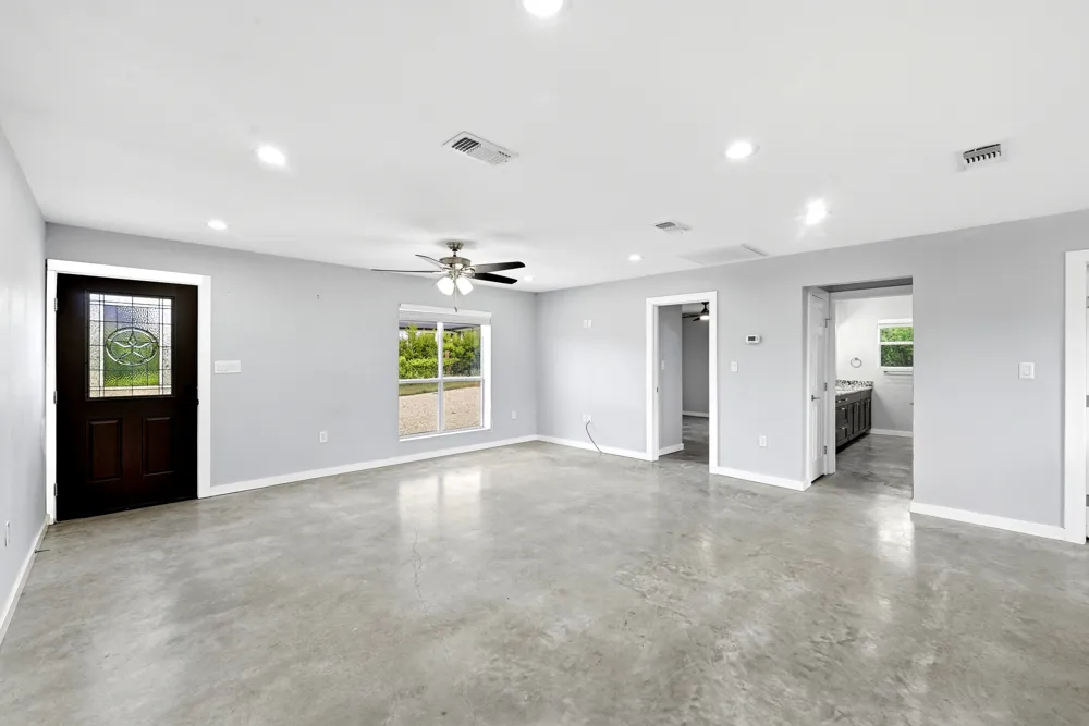 4001 Barth Road Lockhart, TX 78644