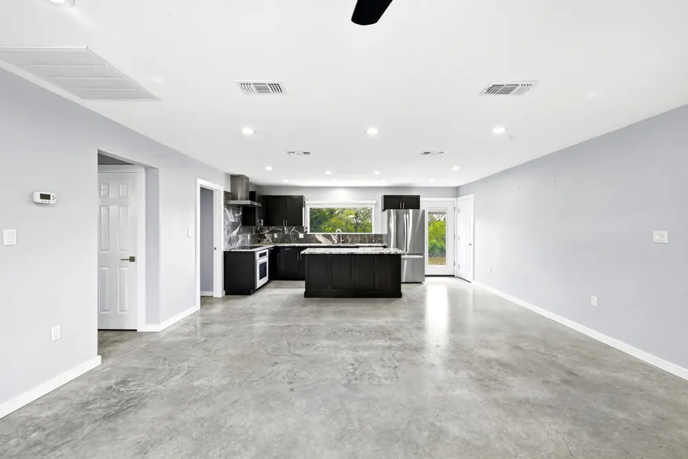 4001 Barth Road Lockhart, TX 78644
