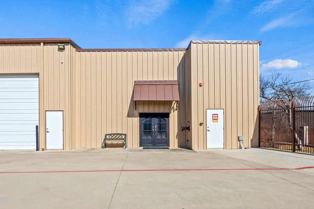 853 Main Street #B11 Lake Dallas, TX 75065