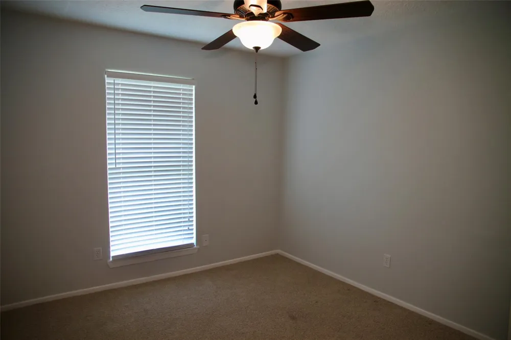 6209 Creekside Lane League City, TX 77573