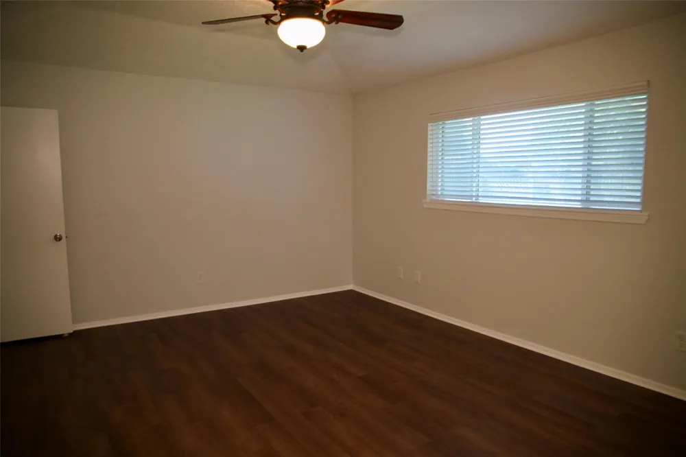 6209 Creekside Lane League City, TX 77573