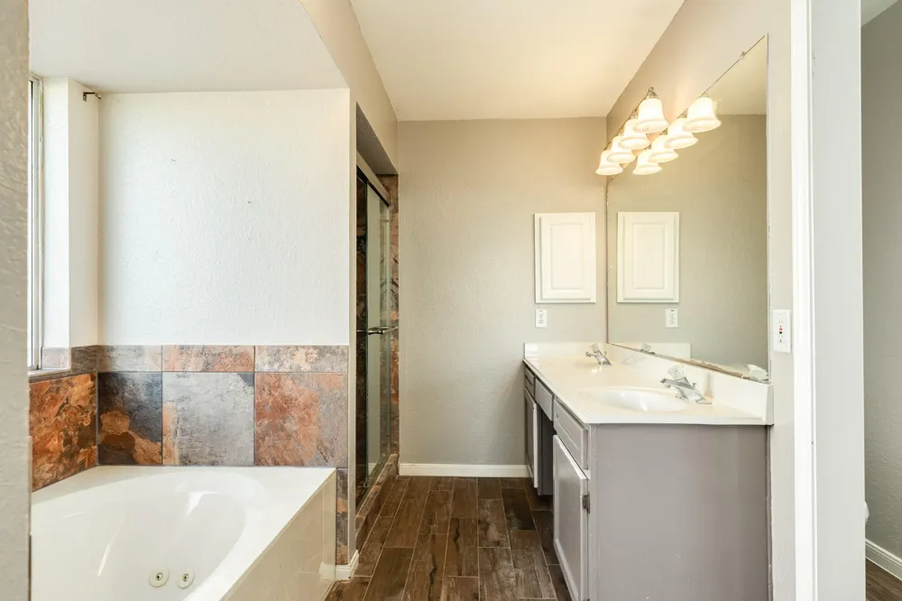 3425 Van Ness Drive Alvin, TX 77511