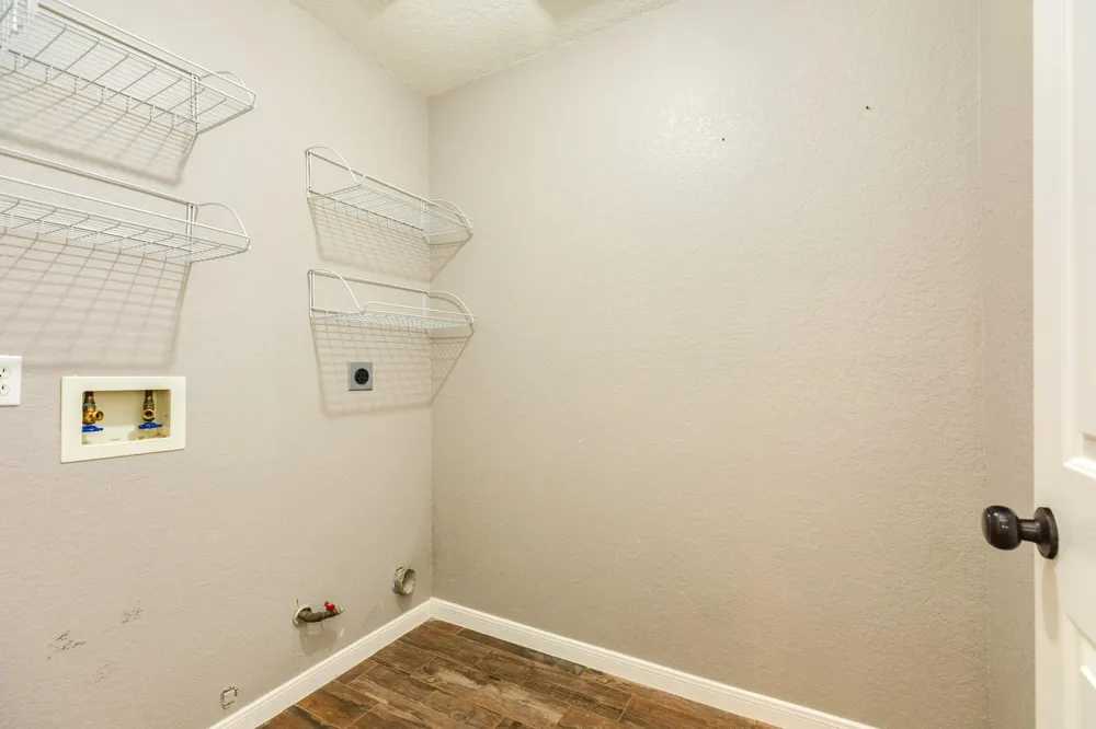 3425 Van Ness Drive Alvin, TX 77511