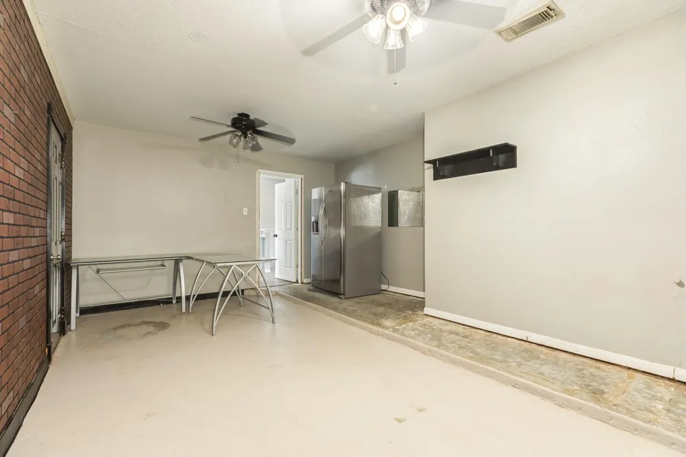 3425 Van Ness Drive Alvin, TX 77511